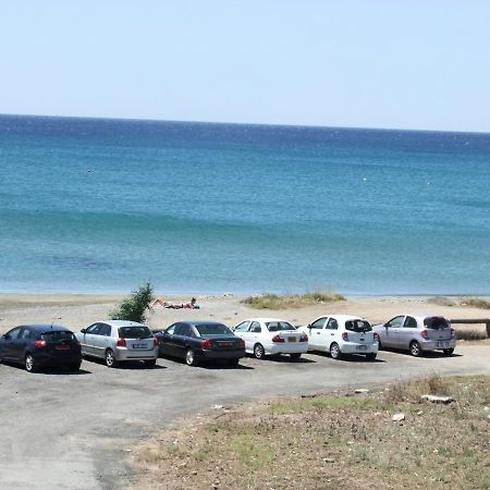 Frangeskos Beach Apartment'S Δεκέλεια Εξωτερικό φωτογραφία