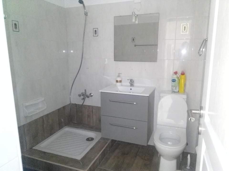 Frangeskos Beach Apartment'S Δεκέλεια Εξωτερικό φωτογραφία